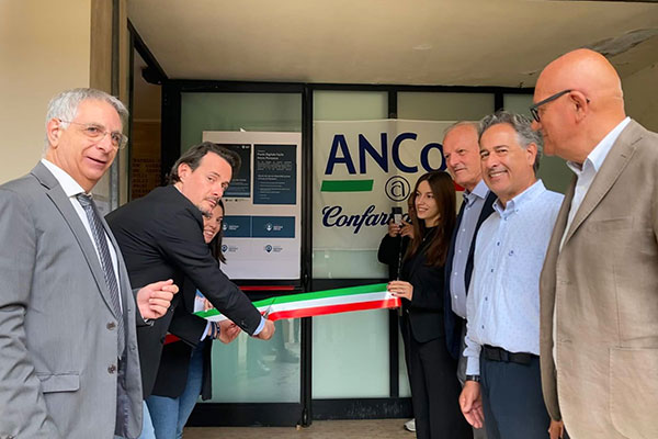 Inaugurazione a Ponsacco del nuovo Punto Digitale Facile